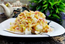 Photo of Салат с крабовыми палочками и авокадо