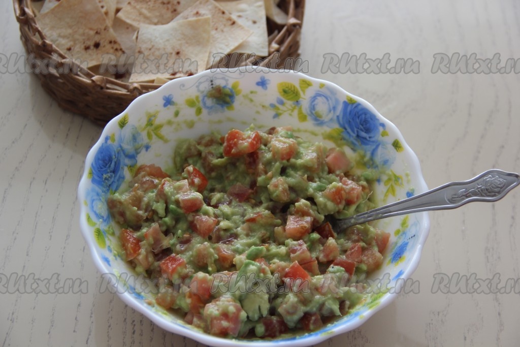 Фото 19 — Гуакамоле с авокадо и лаймом