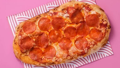 Photo of Пицца с пепперони и грибами