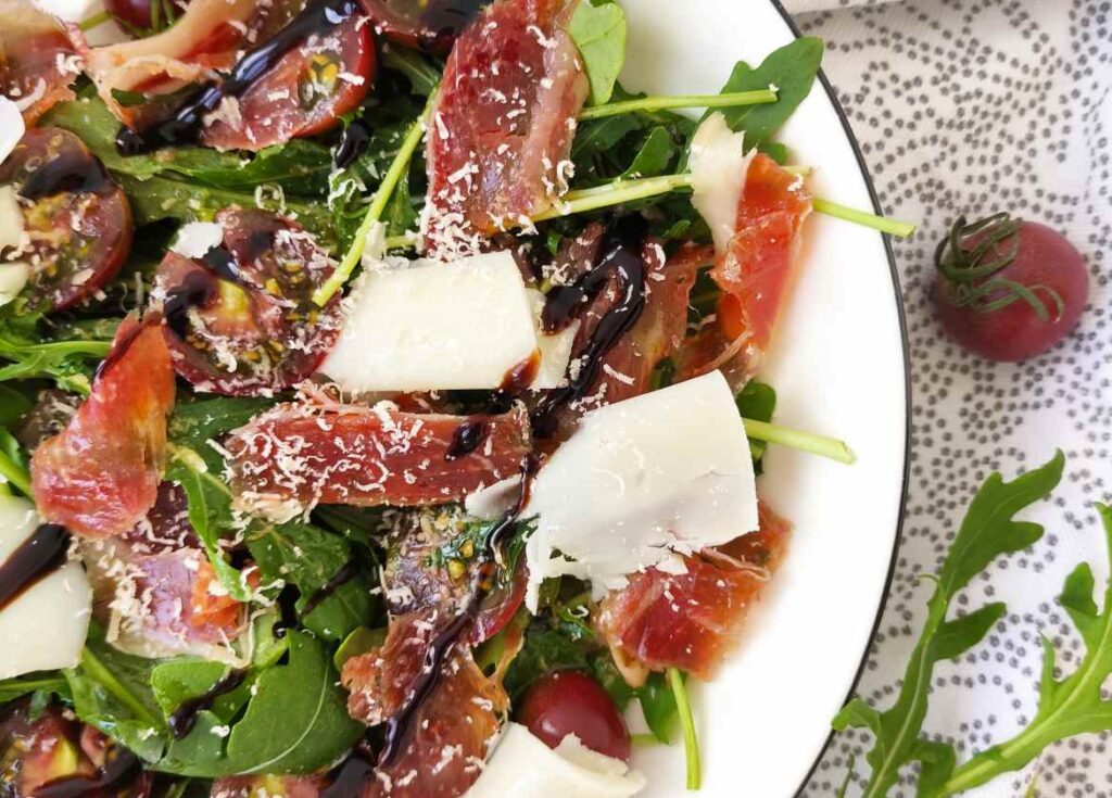 Фото 58 — Салат с рукколой и пармезаном